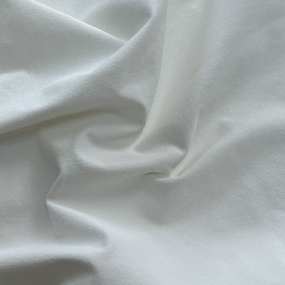 120GSM Tejido de montañismo de nylon mate con pantalones elásticos de cuatro lados Tejido de chaqueta